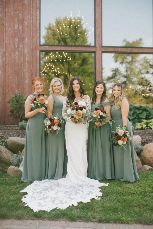 Lauren & Ryan wedding photography — Garden of Grace floral portfolio
