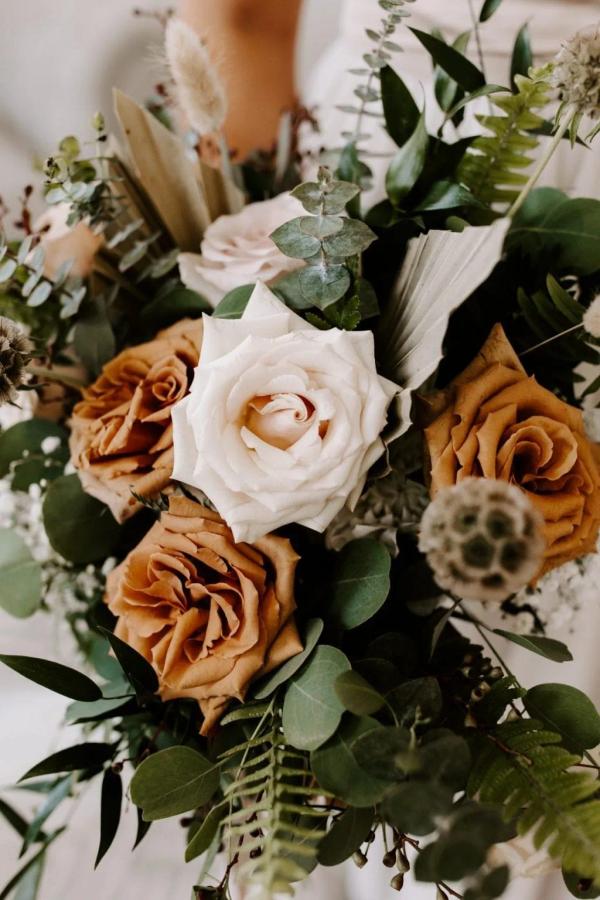 Austin & Olivia wedding photography — Garden of Grace floral portfolio