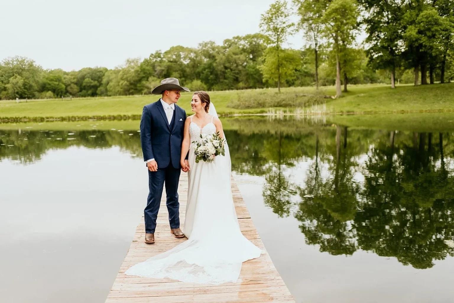 Zach and Emily, Garden of Grace wedding flowers