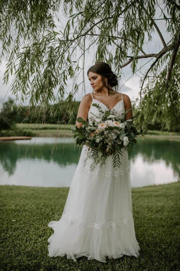 Zac & Meghan wedding photography — Garden of Grace floral portfolio