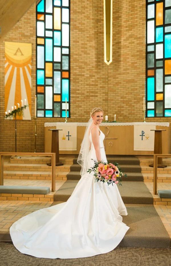 Ian and McKinna wedding photography — Garden of Grace floral portfolio