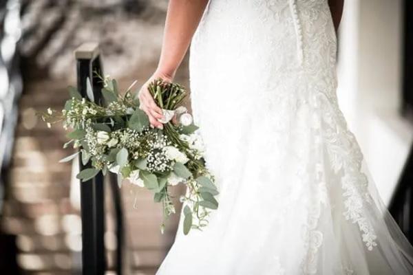 Trevor & Madison wedding photography — Garden of Grace floral portfolio