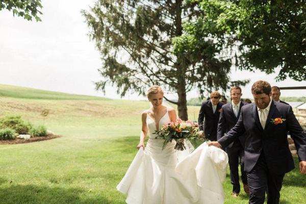 Ian and McKinna wedding photography — Garden of Grace floral portfolio