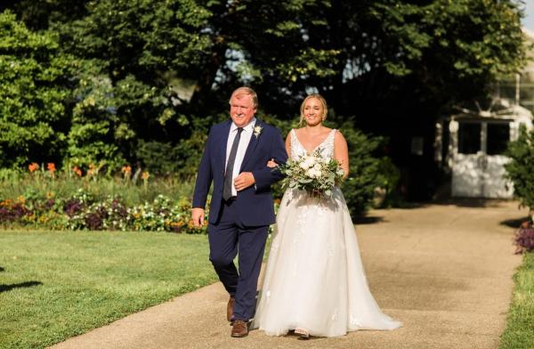 Elizabeth and Ben wedding photography — Garden of Grace floral portfolio