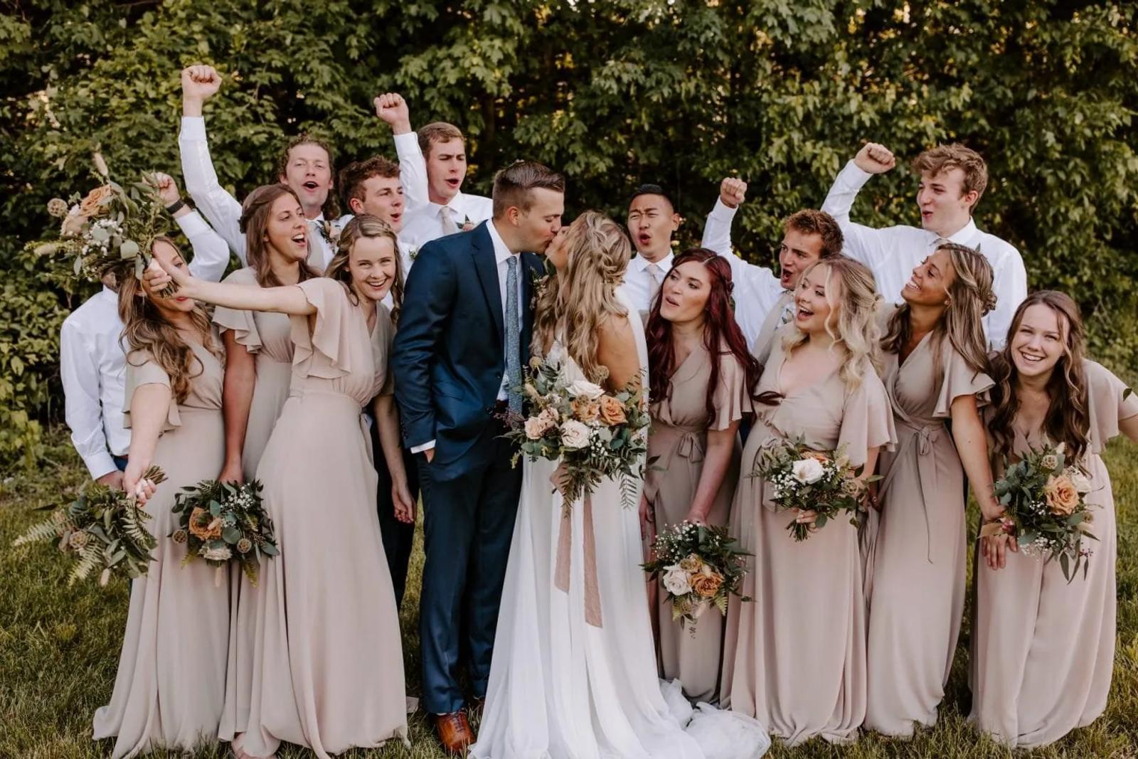 Austin & Olivia — Garden of Grace wedding flowers