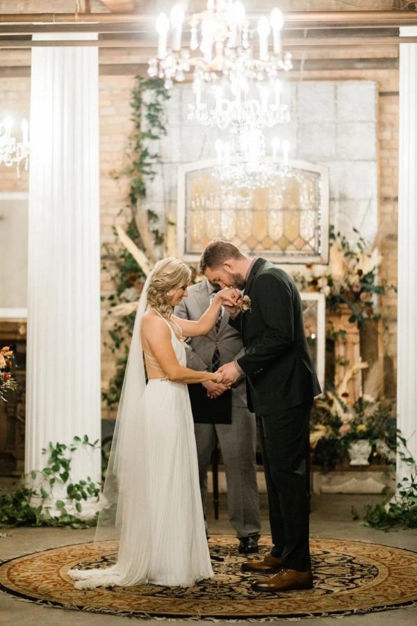 Brooke and Michael wedding photography — Garden of Grace floral portfolio