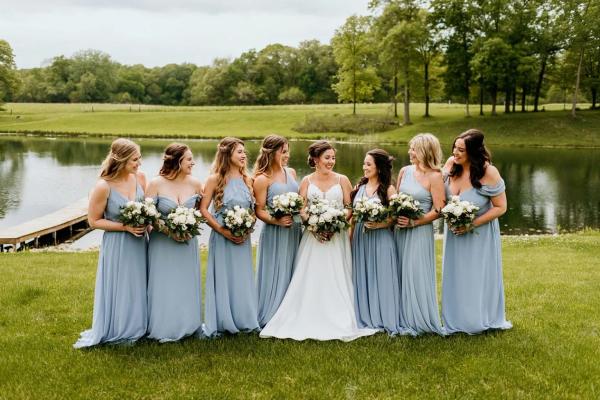 Zach and Emily wedding flowers by Garden of Grace, photo 11