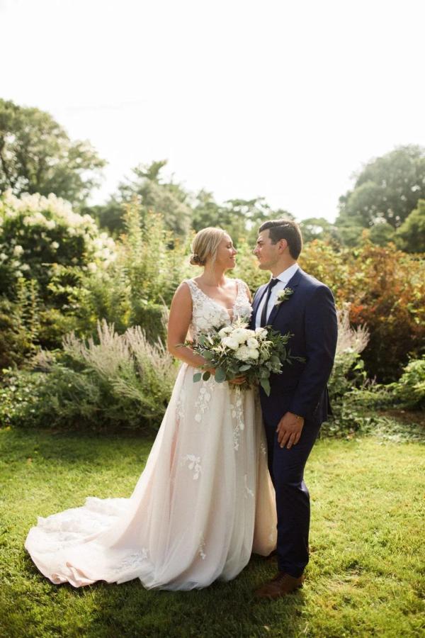 Elizabeth and Ben wedding photography — Garden of Grace floral portfolio