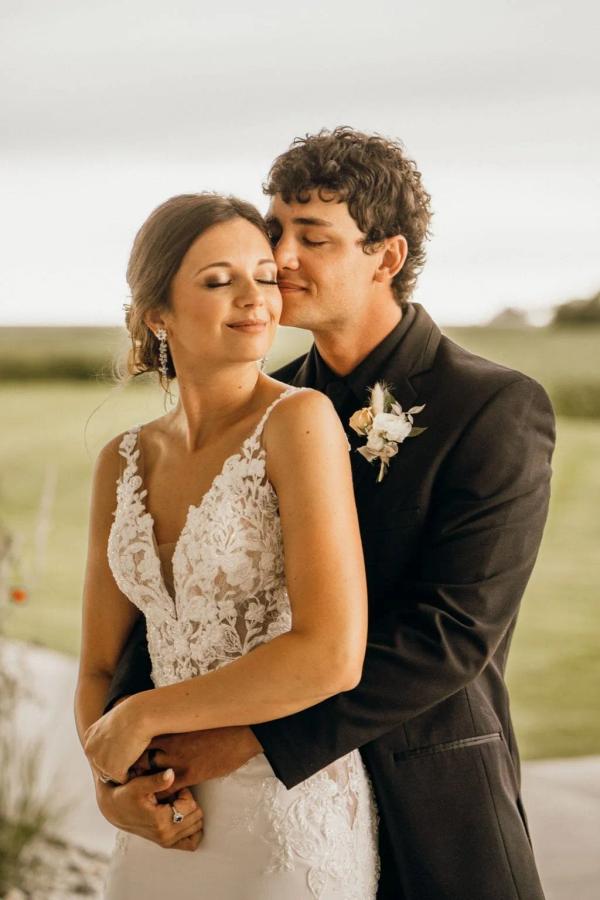 Drew and Amber wedding photography — Garden of Grace floral portfolio