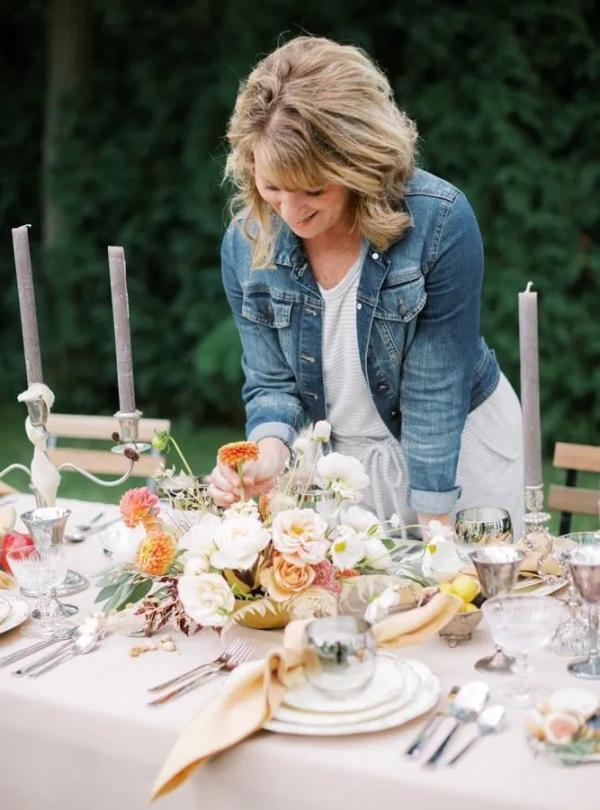 Florist In Bloom Workshop: Lake Geneva Wisconsin wedding flowers by Garden of Grace, photo 19