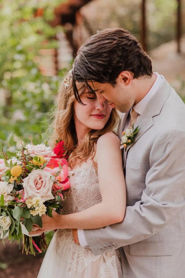 Luke & Sophie wedding photography — Garden of Grace floral portfolio