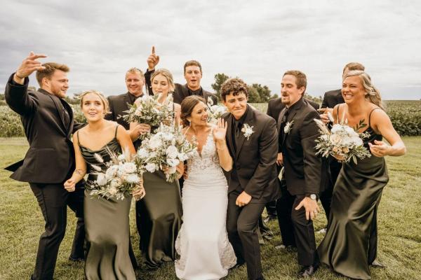 Drew and Amber wedding photography — Garden of Grace floral portfolio
