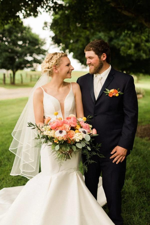 Ian and McKinna wedding photography — Garden of Grace floral portfolio