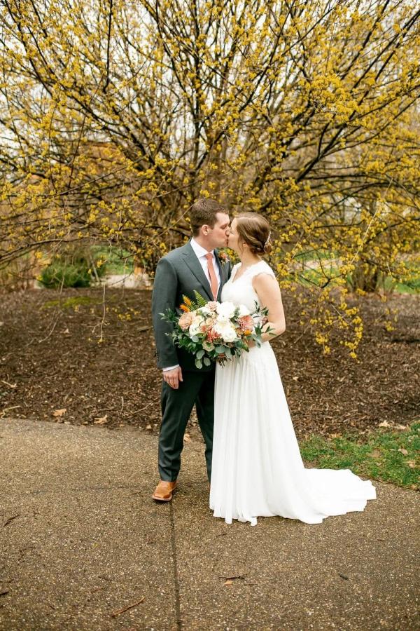 Hannah and Ben wedding photography — Garden of Grace floral portfolio