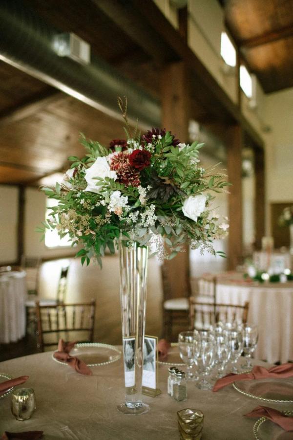 Lauren & Ryan wedding photography — Garden of Grace floral portfolio