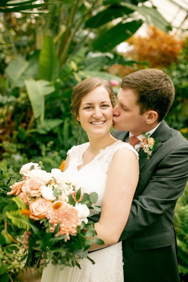 Hannah and Ben wedding photography — Garden of Grace floral portfolio