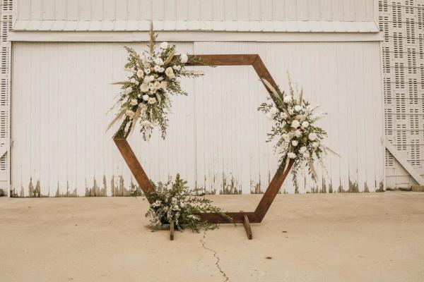 Drew and Amber wedding photography — Garden of Grace floral portfolio