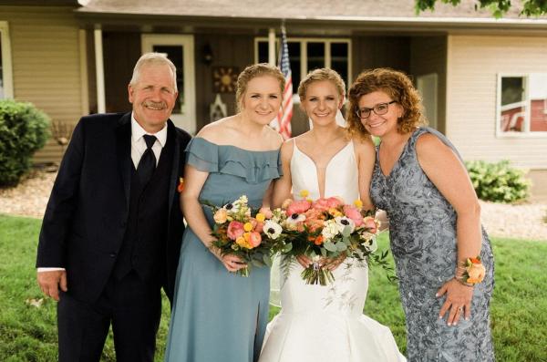 Ian and McKinna wedding photography — Garden of Grace floral portfolio