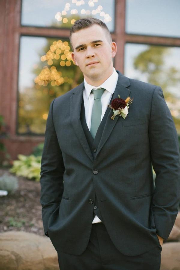 Lauren & Ryan wedding photography — Garden of Grace floral portfolio
