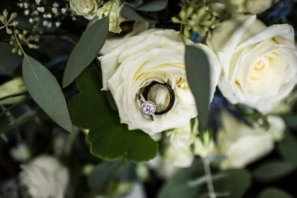 Trevor & Madison wedding photography — Garden of Grace floral portfolio