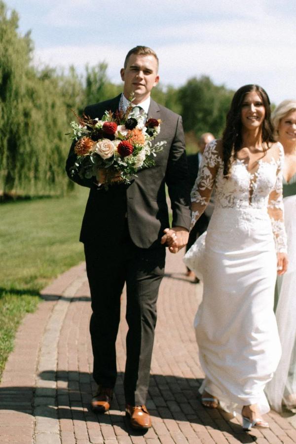 Lauren & Ryan wedding photography — Garden of Grace floral portfolio