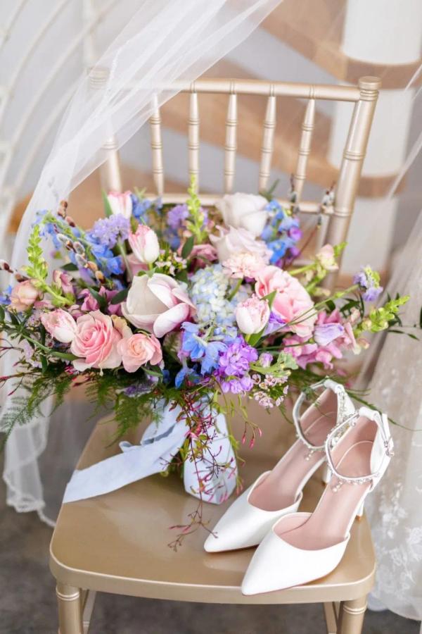 The Barn At Fairview Acres Photoshoot wedding photography — Garden of Grace floral portfolio