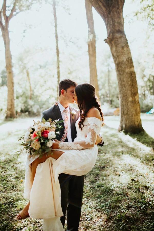 Trace & Olivia wedding photography — Garden of Grace floral portfolio