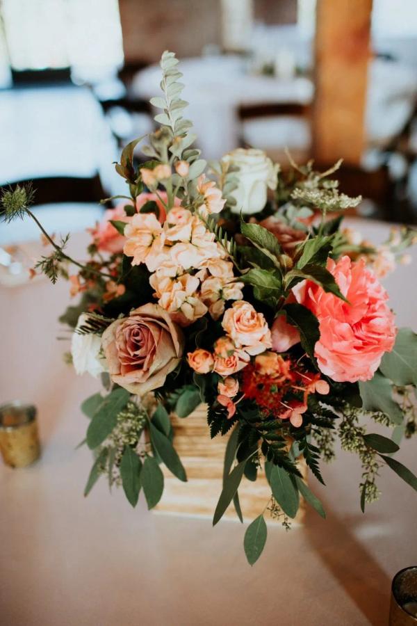 Trace & Olivia wedding photography — Garden of Grace floral portfolio