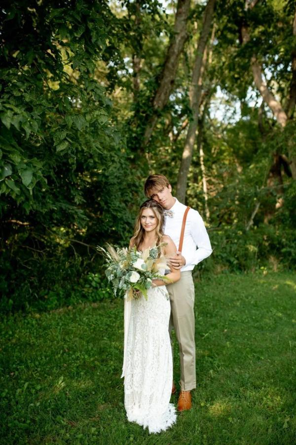Nathaniel & Bailee wedding photography — Garden of Grace floral portfolio