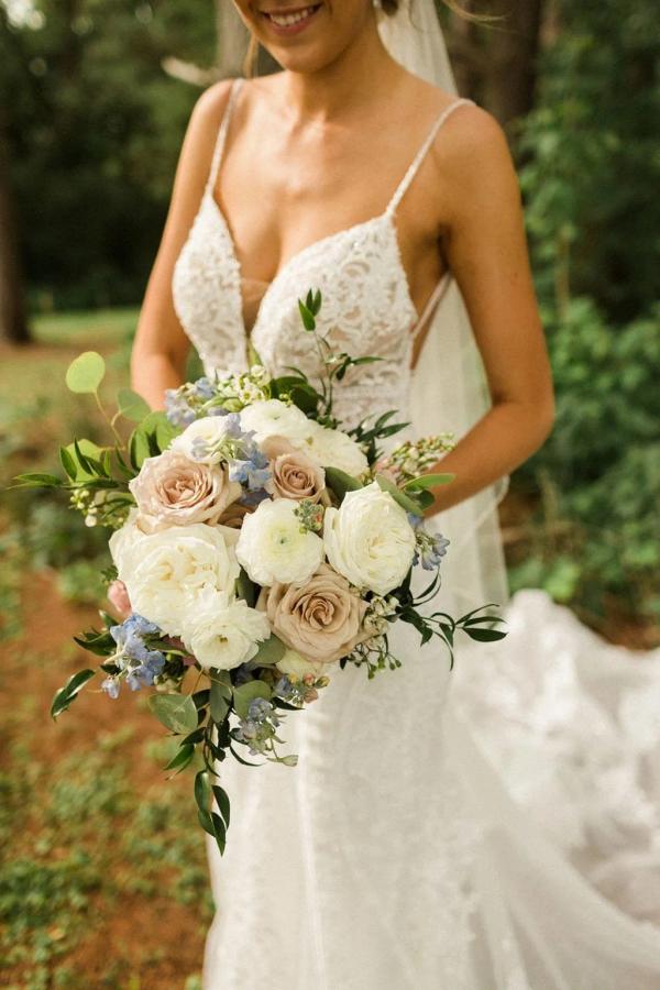 Isaac and Katrina wedding photography — Garden of Grace floral portfolio