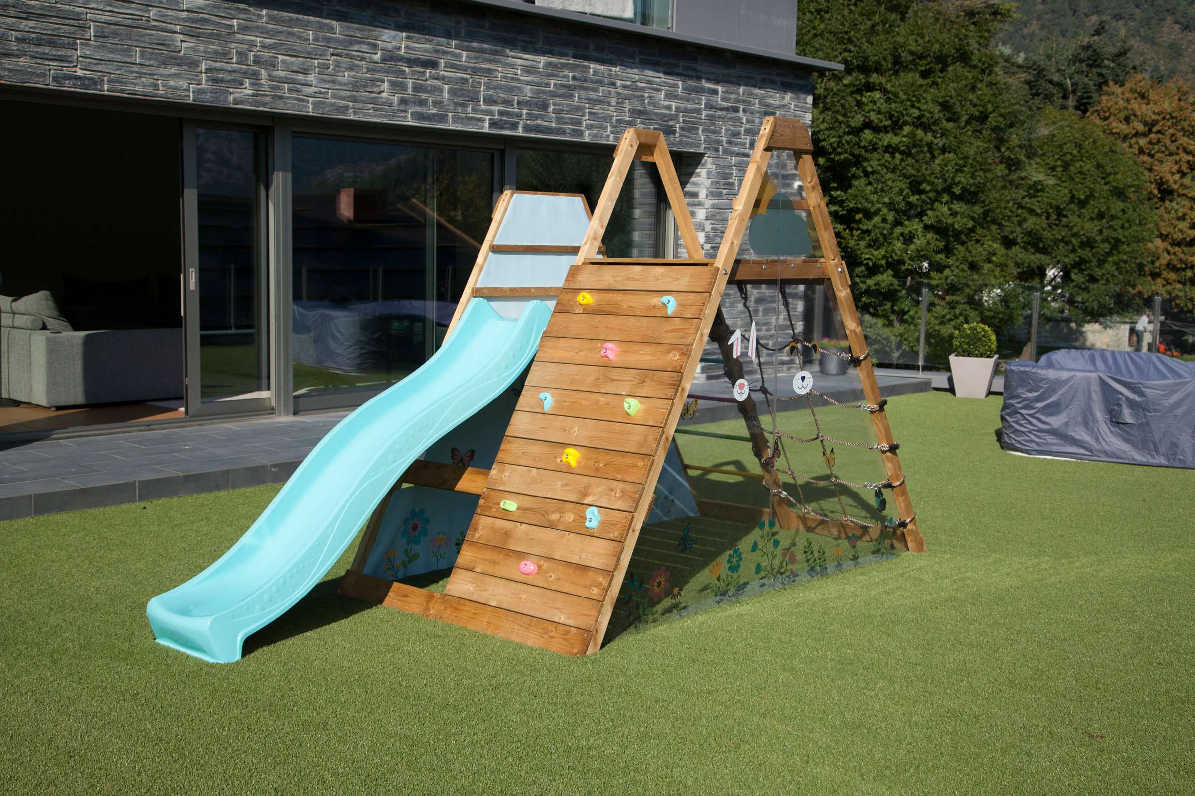 PARTICULAR - FURNITURE DESIGN
