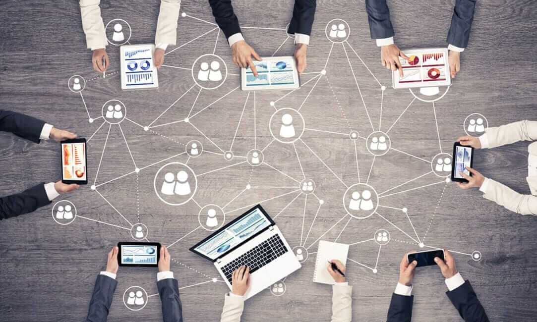 Managing virtual lending teams with Decipher