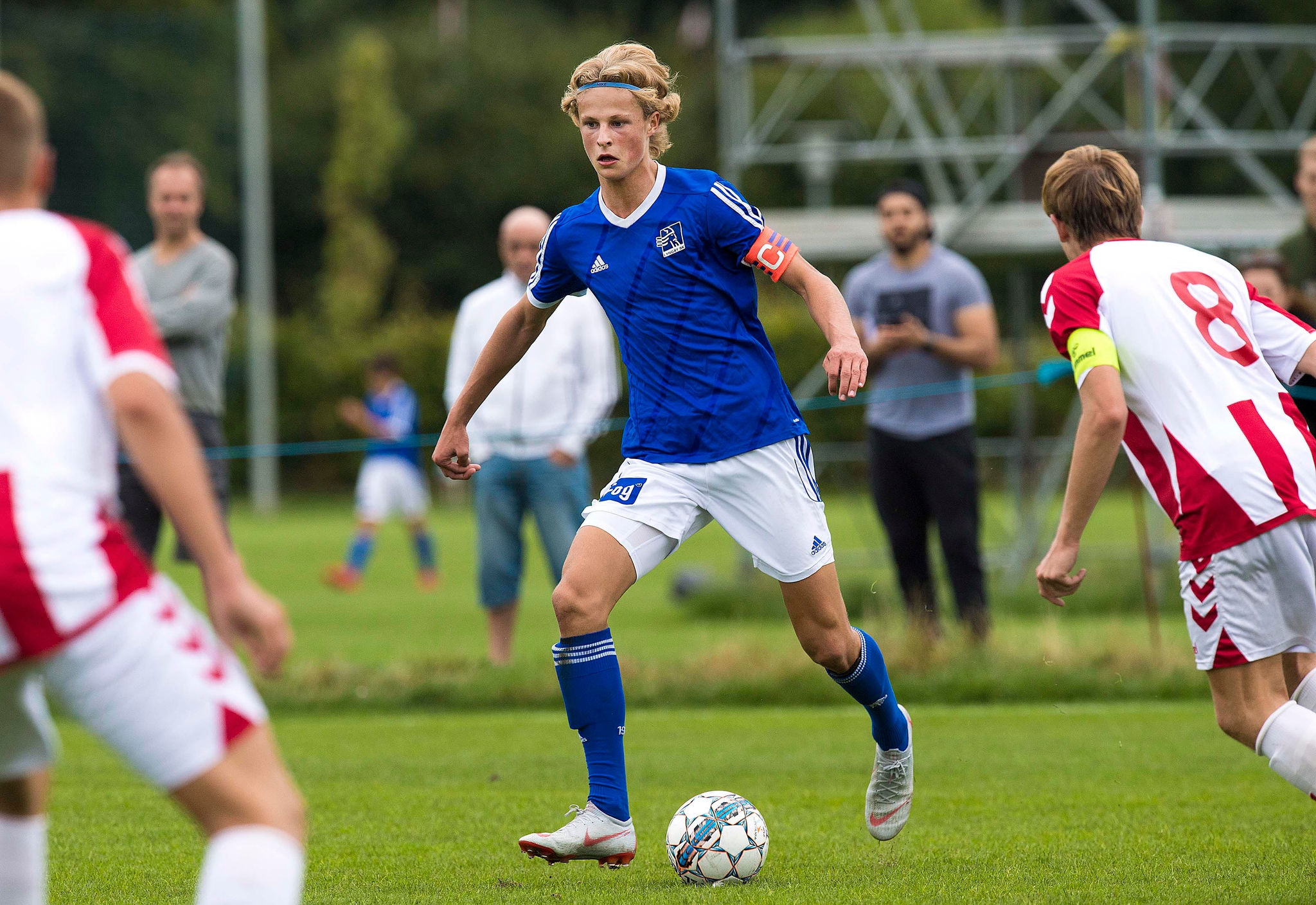 Maurits i aktion for Lyngby Bolkdlubs u17-hold i august 2018. Foto: ©Per Kjærbye