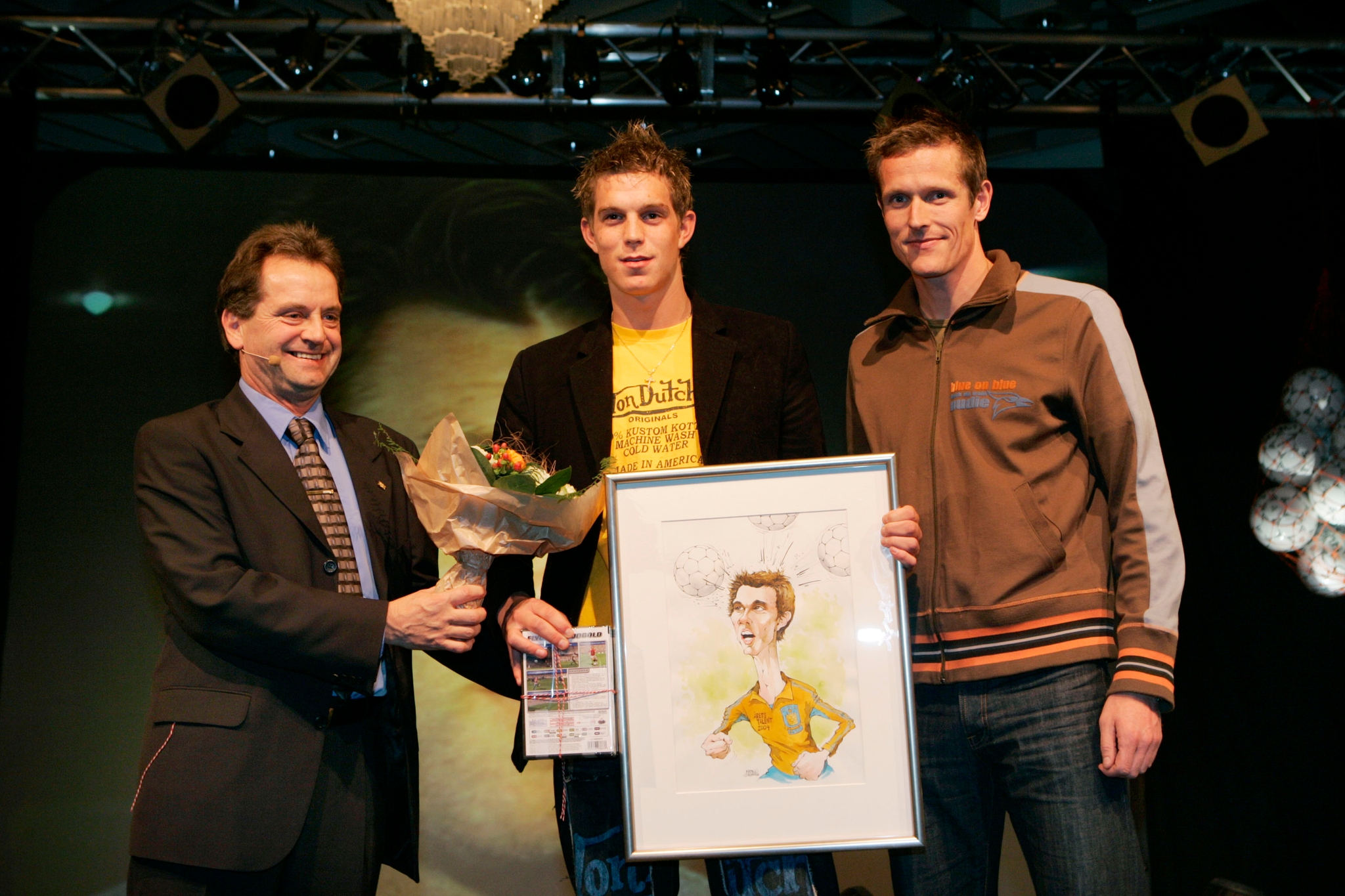 Daniel Agger er Årets Talent i SAS Ligaen 2004