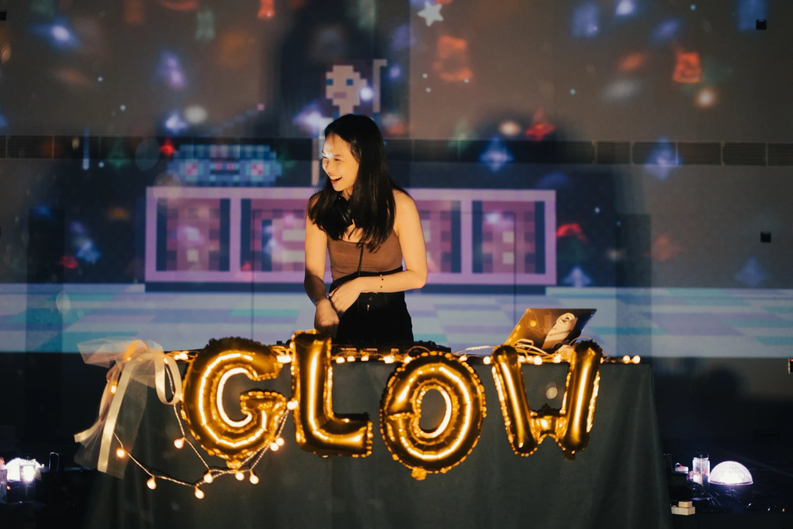 SMU Glow 13