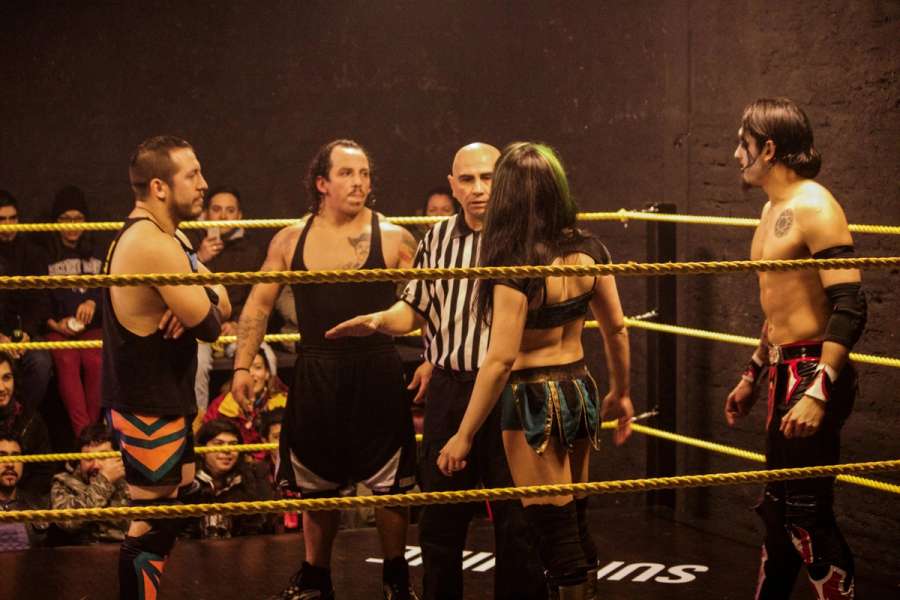Broek-1, Límite, Zatara y Fear arriba del ring previo a su combate
