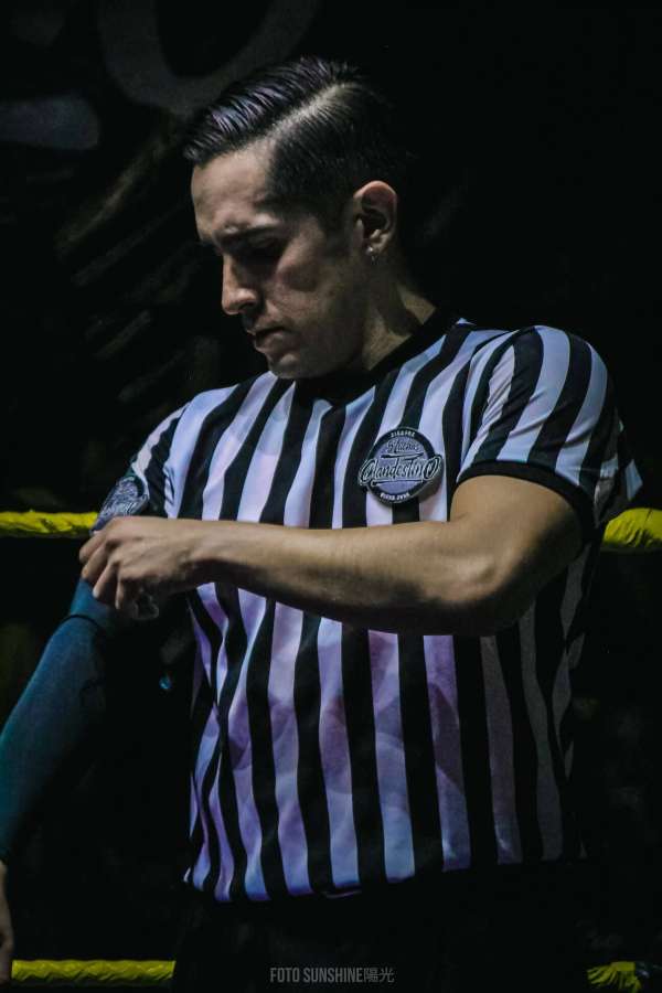 Ivan Navarro en el ring