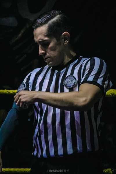 Ivan Navarro en el ring