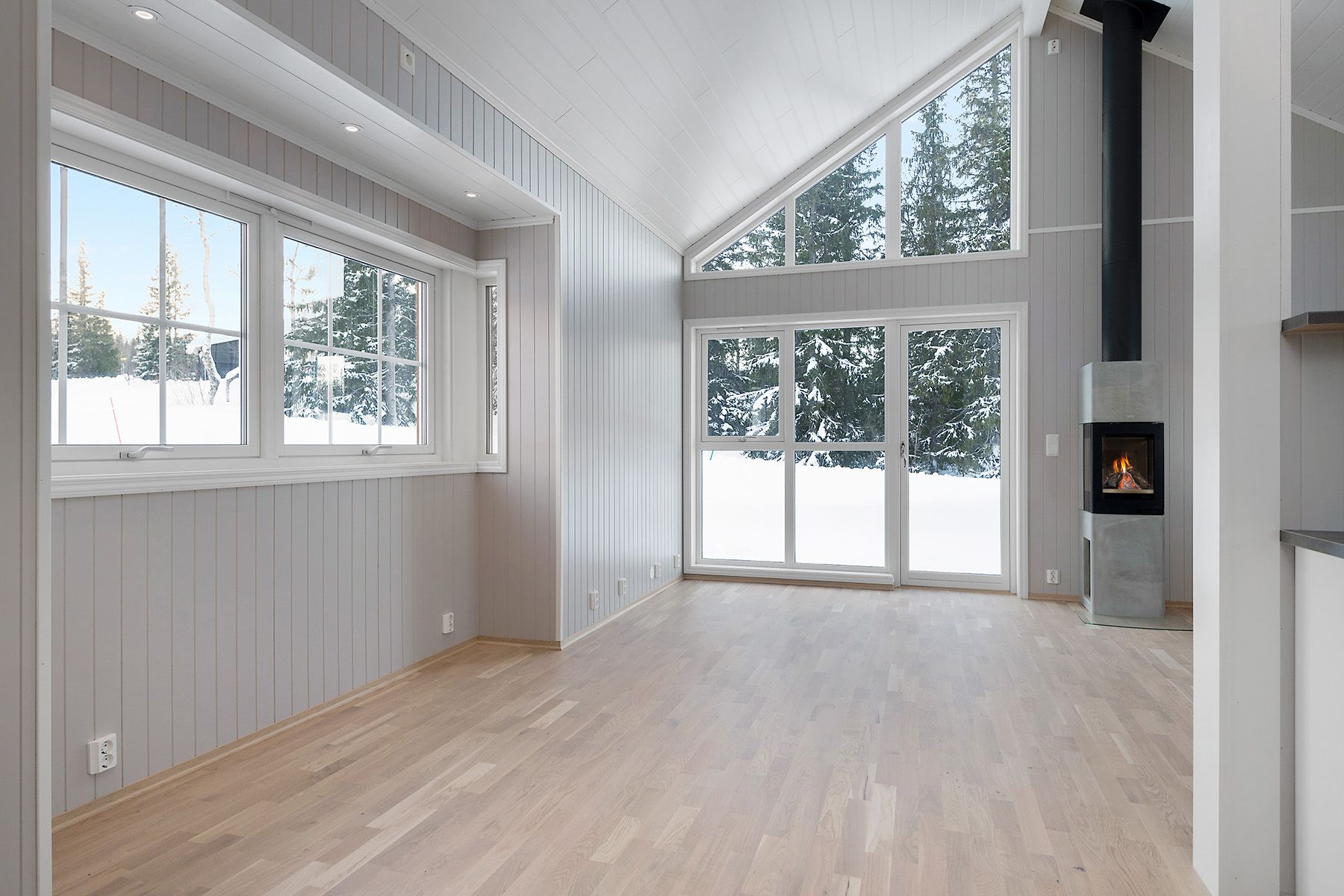 Before: Virtual Staging