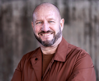 Headshot of Lars Karlsson