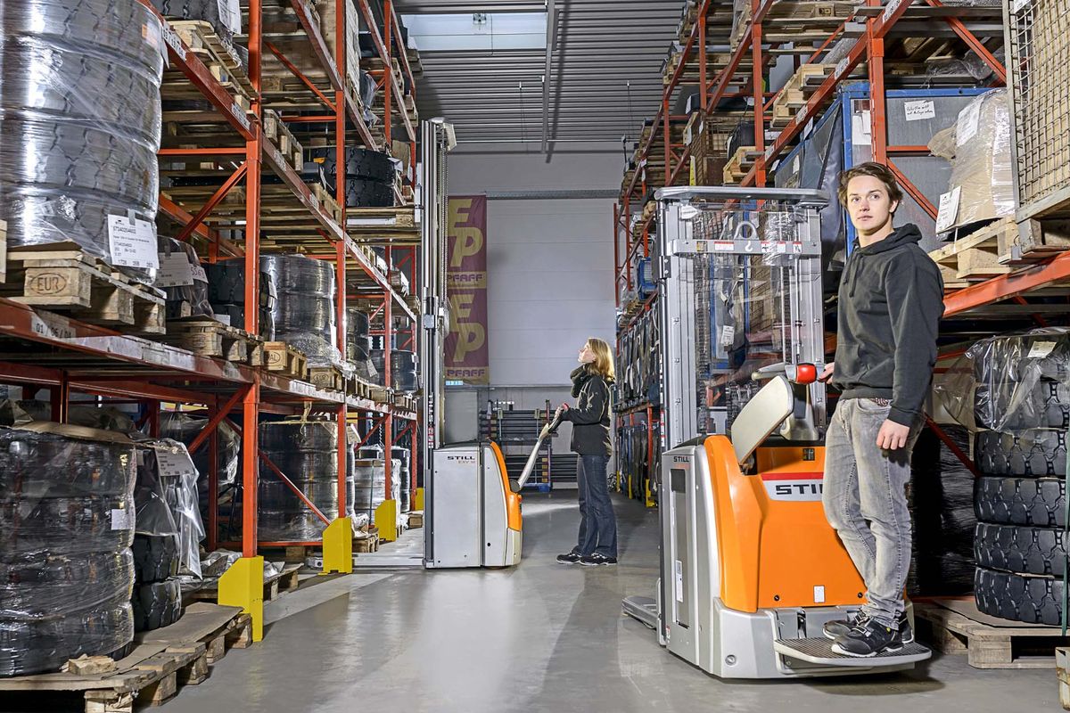 Elektrische stapelaar training