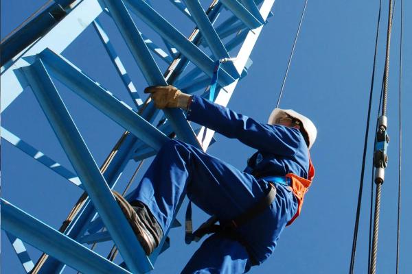 Werken op hoogte: individuele reddingstechnieken