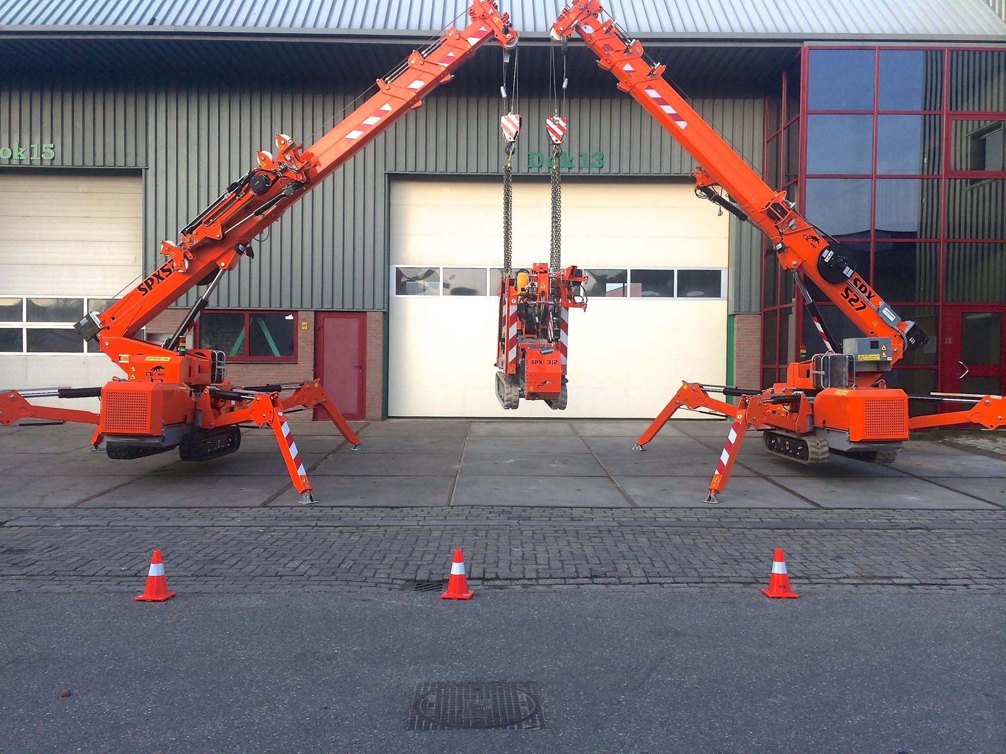 Mini compact hijskraan training