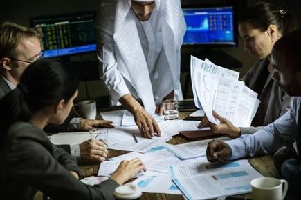 Why Most Small Businesses Fail at Payroll in Qatar – Here’s the Easy Fix!