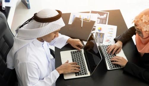 5 HR and Payroll Software Advantages for Small Businesses in Qatar