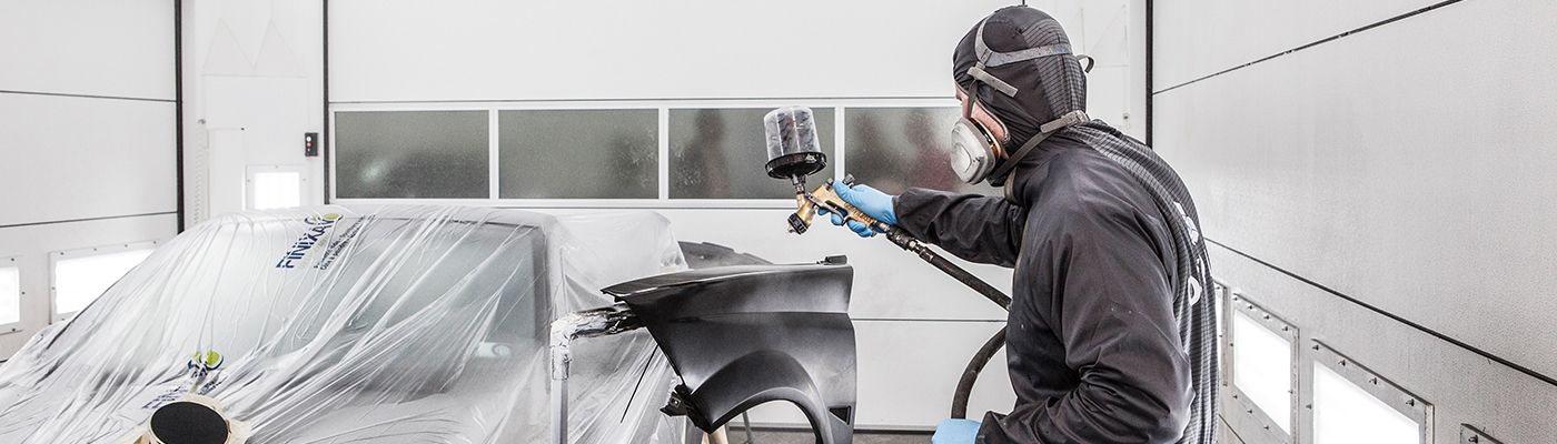 Man die auto onderdeel spuit