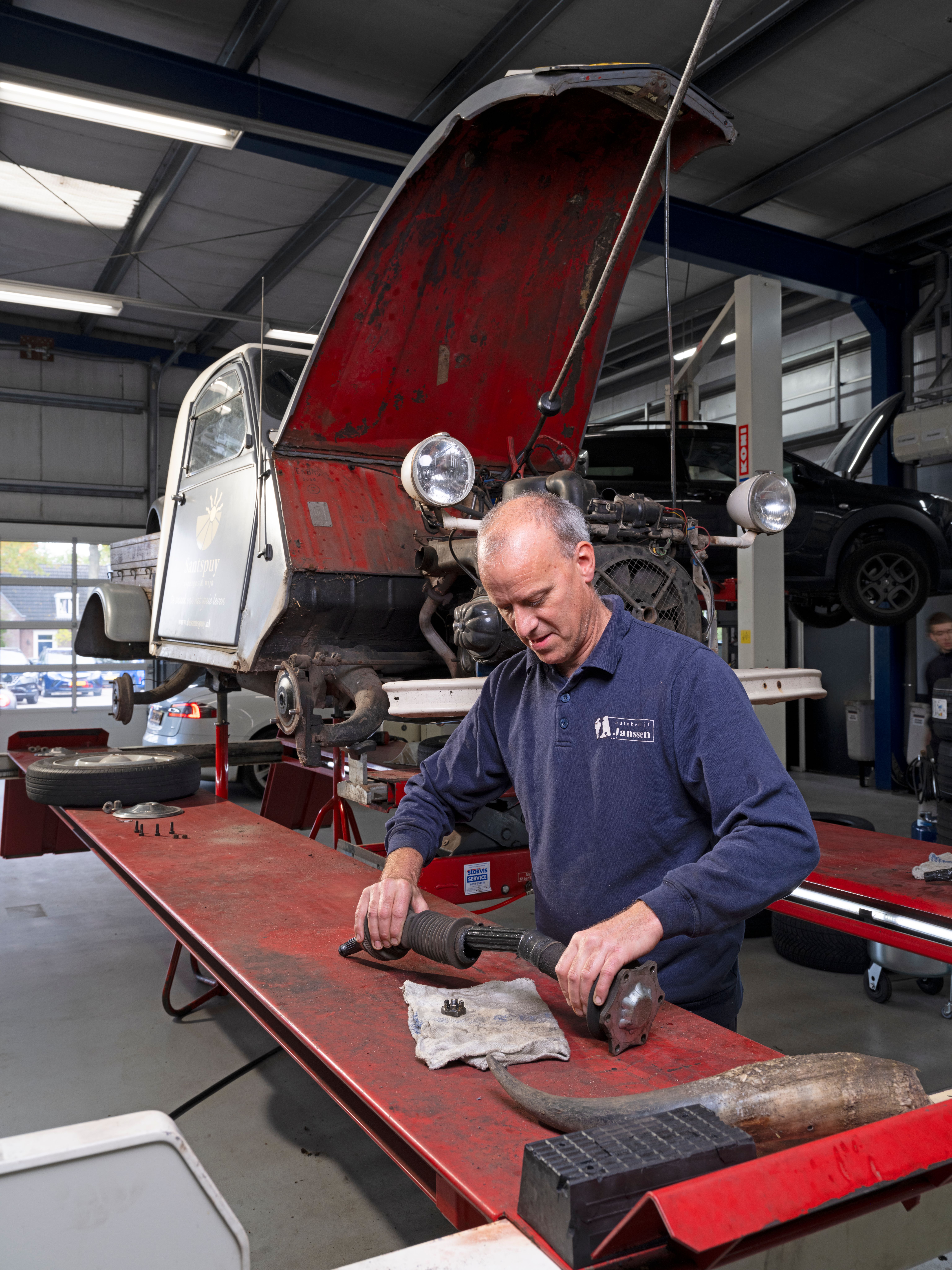 BK 6-2025 Autobedrijf J. Janssen Rijsbergen 3