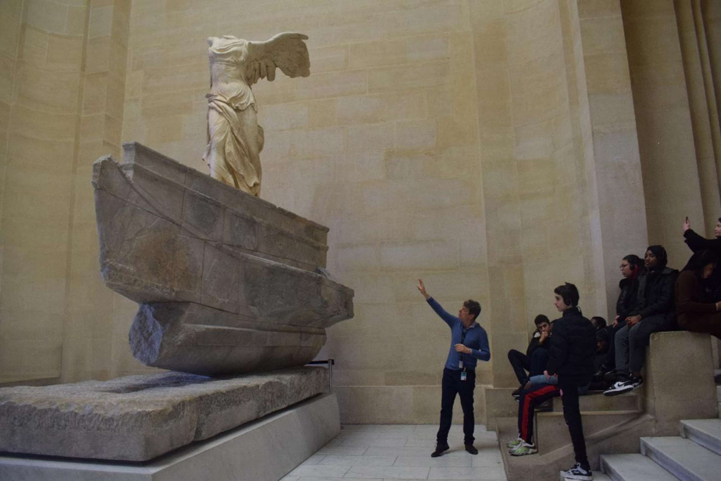 Louvre Museum Tour: Pre-Booked Tickets & Expert Guide, Paris — photo 2