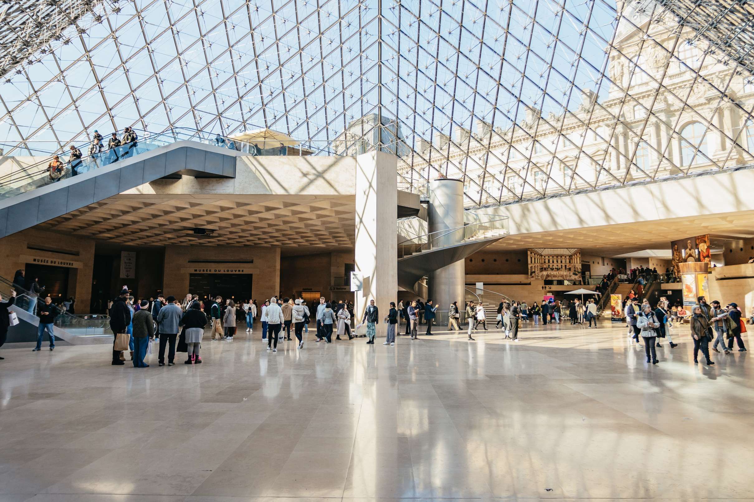 Louvre Hosted Entry & Seine Cruise: Audio Guide Combo, Paris — photo 2