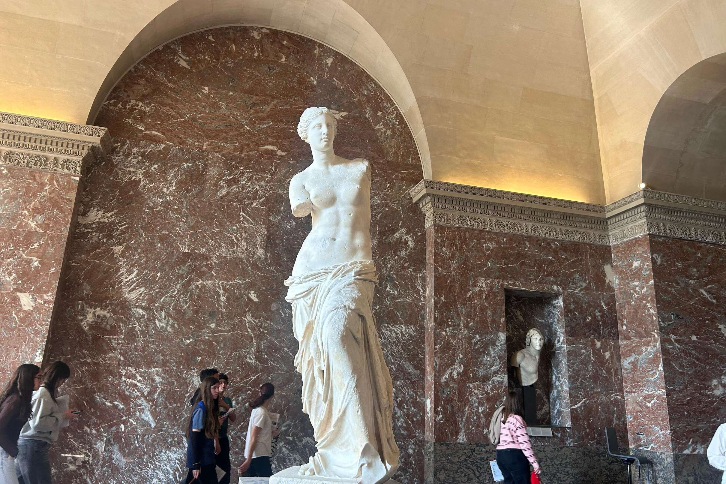 Louvre & Marais Combo Tour: Art Masterpieces + Historic Pari, Paris — photo 2